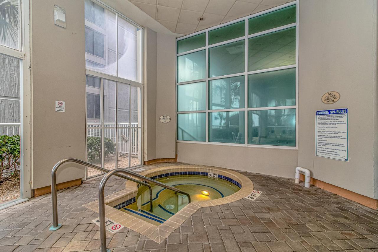 Oceanfront 2 Bedroom Suite With Incredible Views! Carolinian 630 マートルビーチ エクステリア 写真